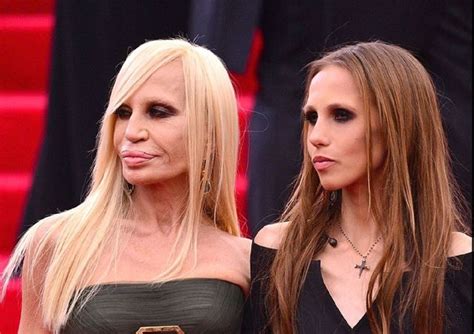 la figlia di donatella versace foto|does donatella versace own.